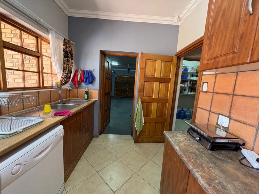 4 Bedroom Property for Sale in Hillcrest Northern Cape